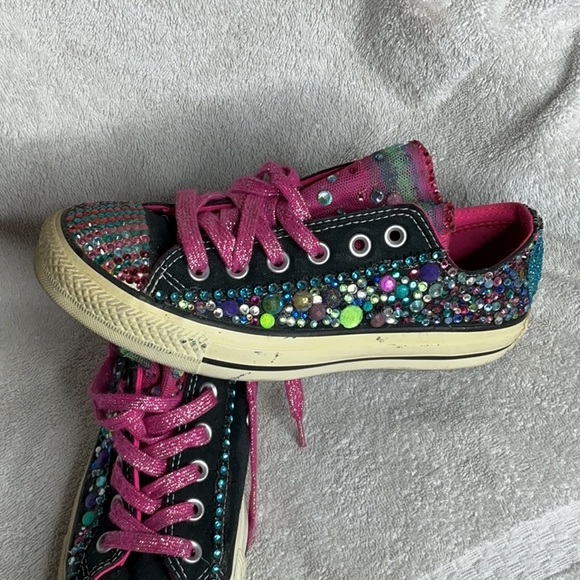 Converse Kids Sneakers with Pink and Black Glitter - Picture 2 of 7